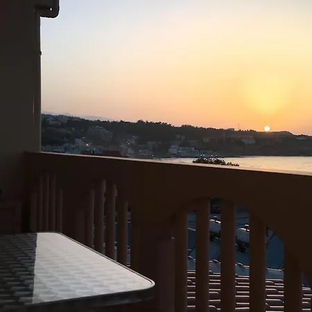 Koumpe Blue Sea View Apartment